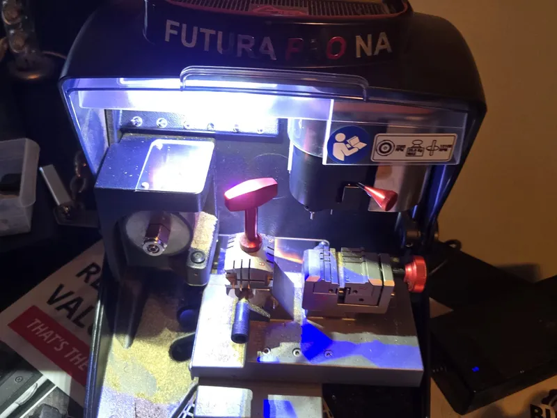 Futura Pro NA key cutting machine making a precision cut